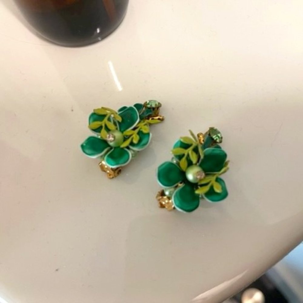 Vintage green earings